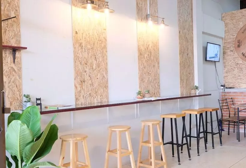هاستل Krodyle Mindfulness House