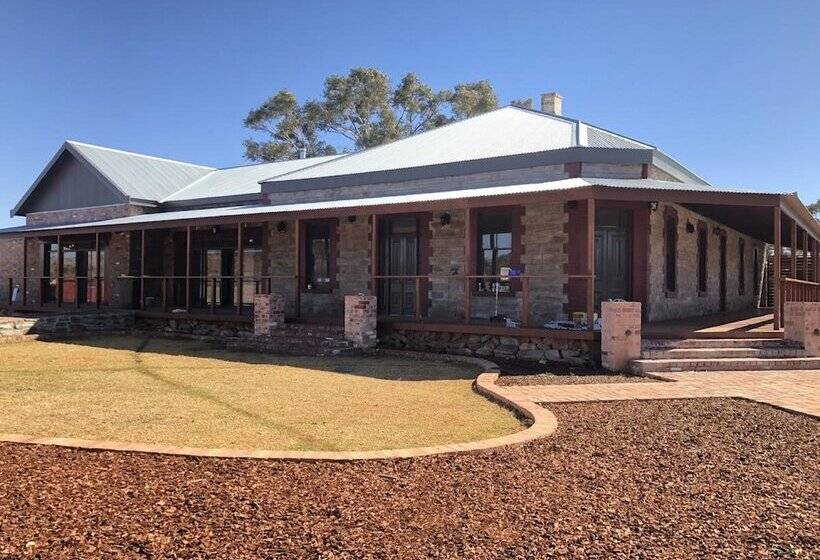 Broken Hill Outback Resort