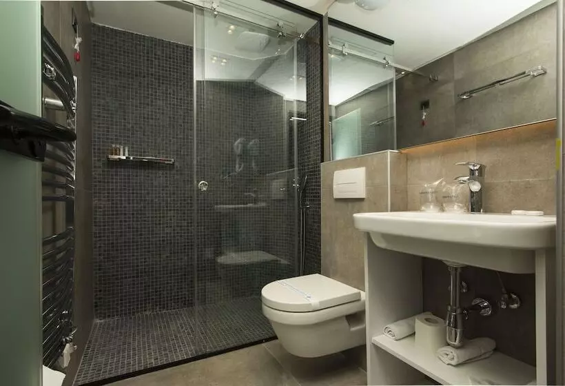 Garni Hotel Boutique 25h