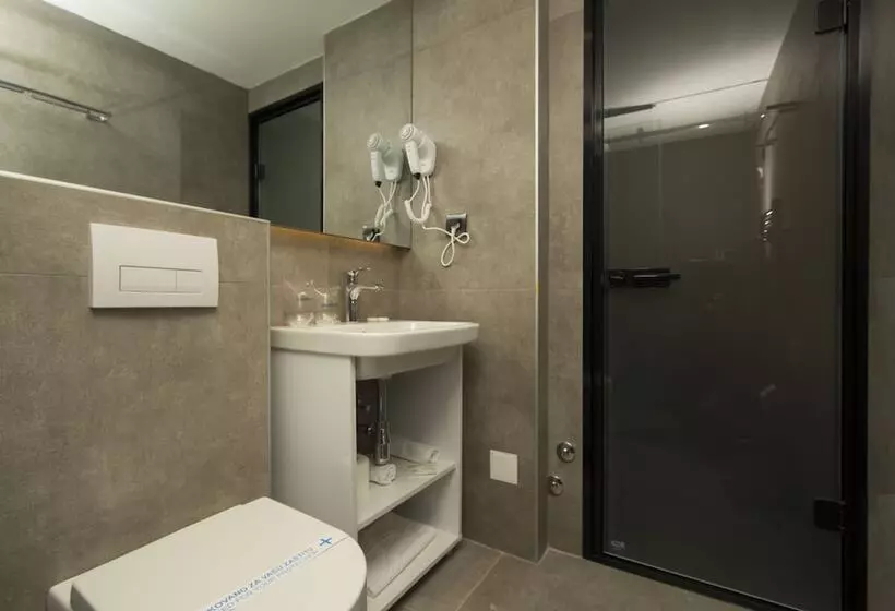 Garni Hotel Boutique 25h