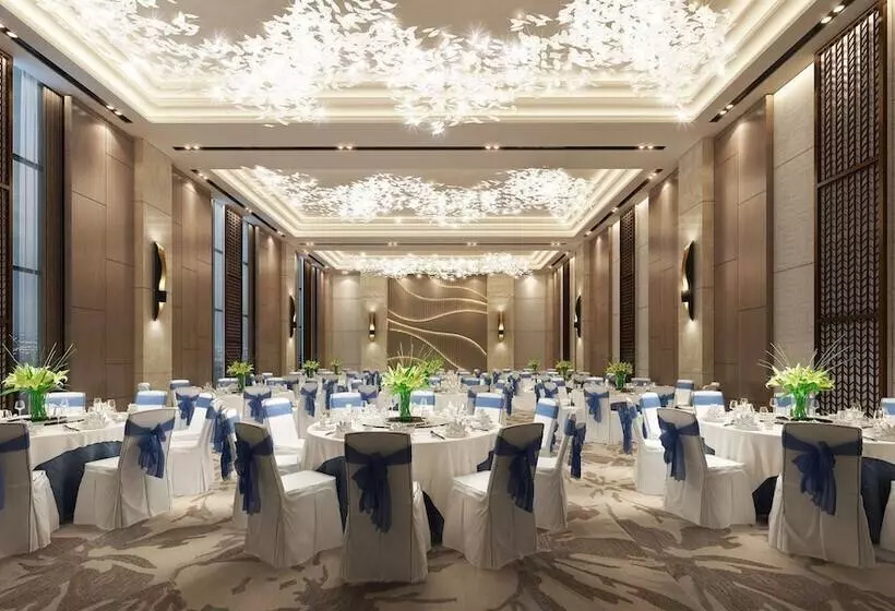 ホテル Hilton Garden Inn Heze