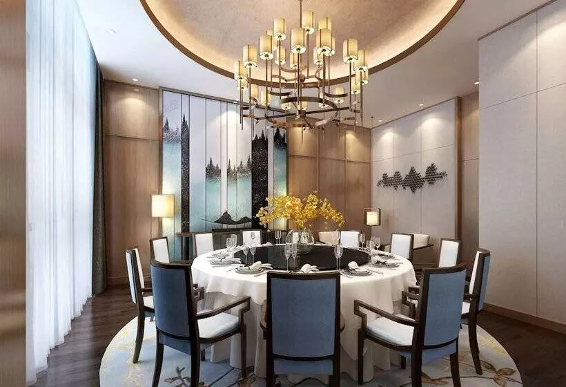 ホテル Hilton Garden Inn Heze