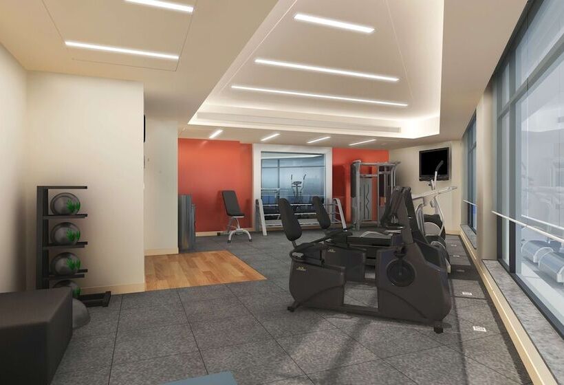 בית מלון כפרי Hilton Garden Inn Heze