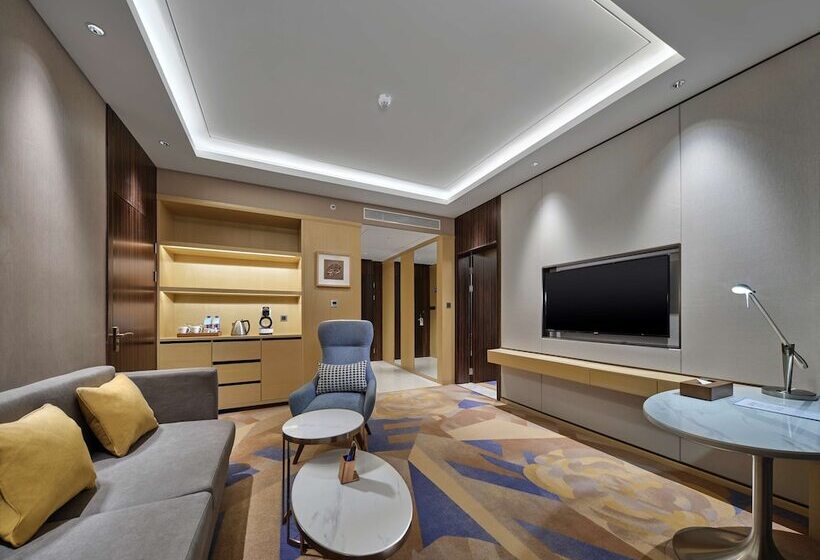 בית מלון כפרי Hilton Garden Inn Heze