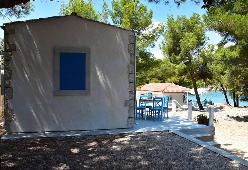 Hotelli Levantara Kamp