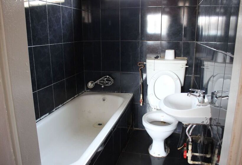 هتل Libala South Executive Lodge