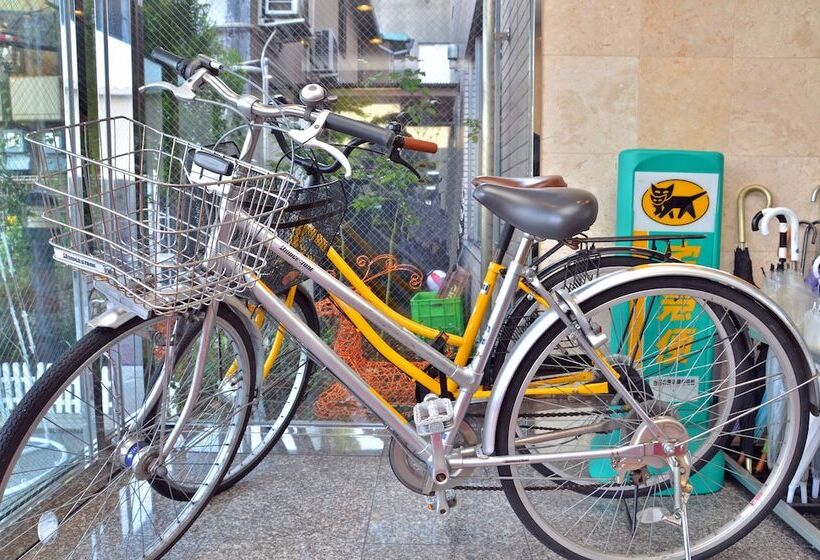 בית מלון כפרי Omura Central