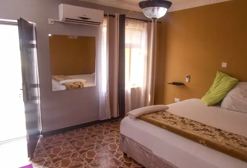 هتل Shamrock Lodge