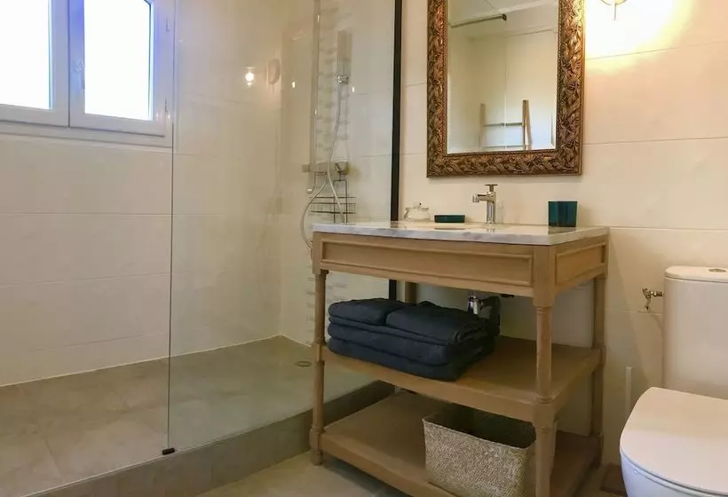 پانسیون Les Chambres De L Arestel