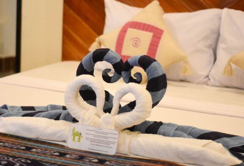 פנסיון Keira Tourist Inn