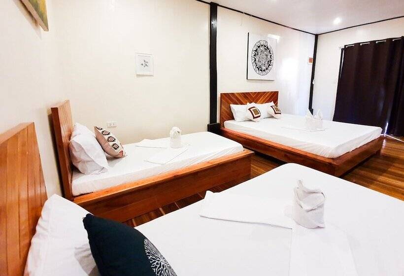 פנסיון Keira Tourist Inn