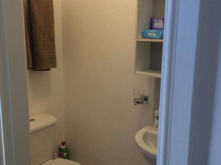 بنسيون Regent Serviced Suites