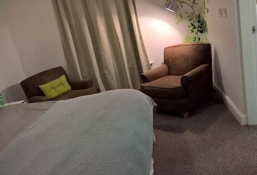 Majatalo Regent Serviced Suites