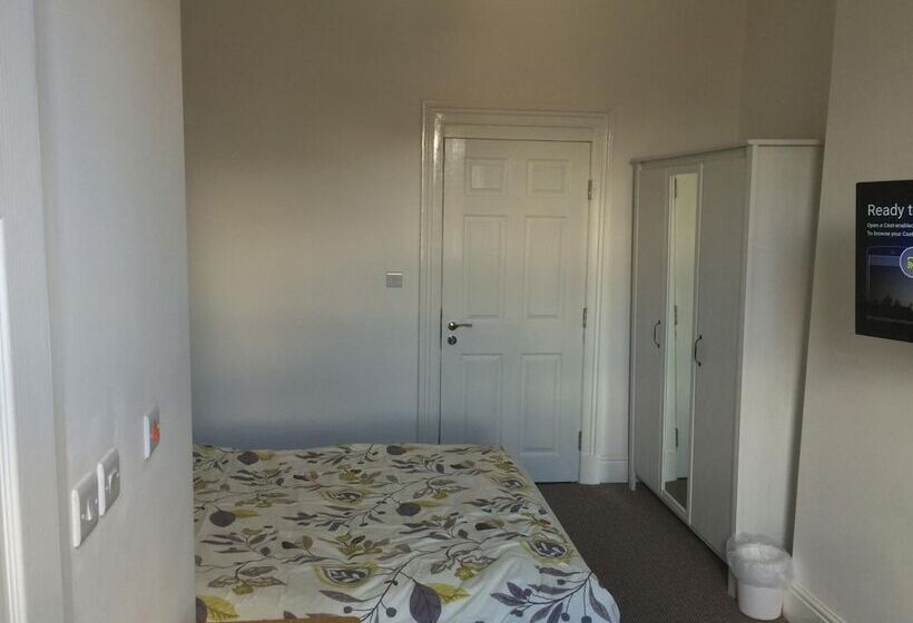 Pensione Regent Serviced Suites