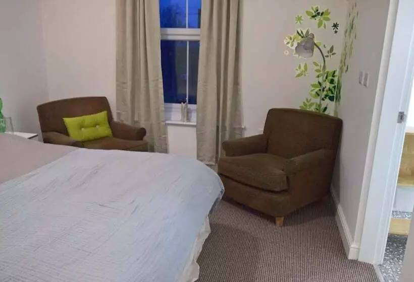 Majatalo Regent Serviced Suites