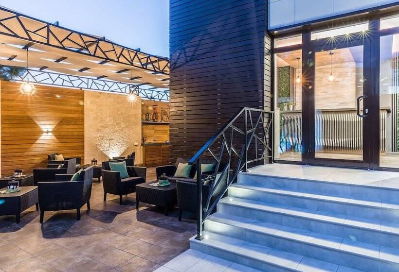 פנסיון Sowa House