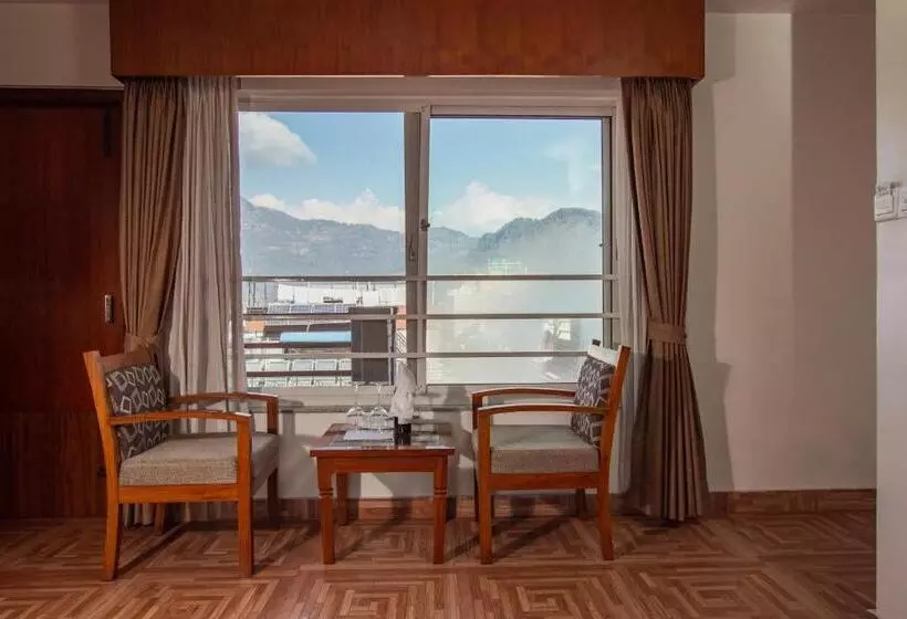 استراحتگاه Mount View Pokhara