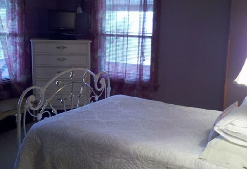 1922 Starkey House Bed & Breakfast Inn