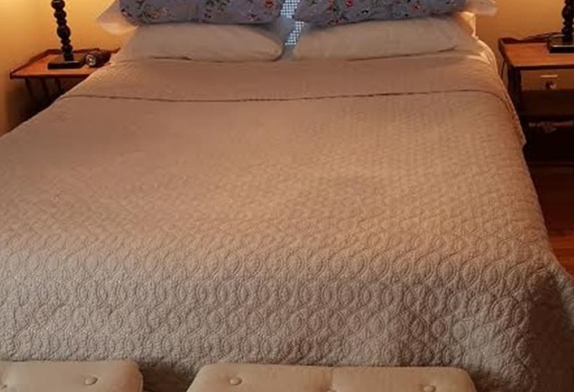 1922 Starkey House Bed & Breakfast Inn