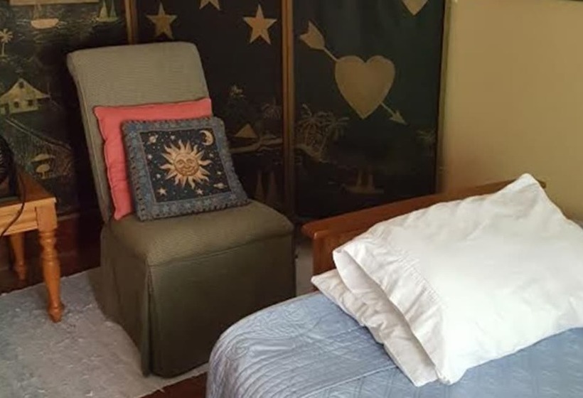 1922 Starkey House Bed & Breakfast Inn