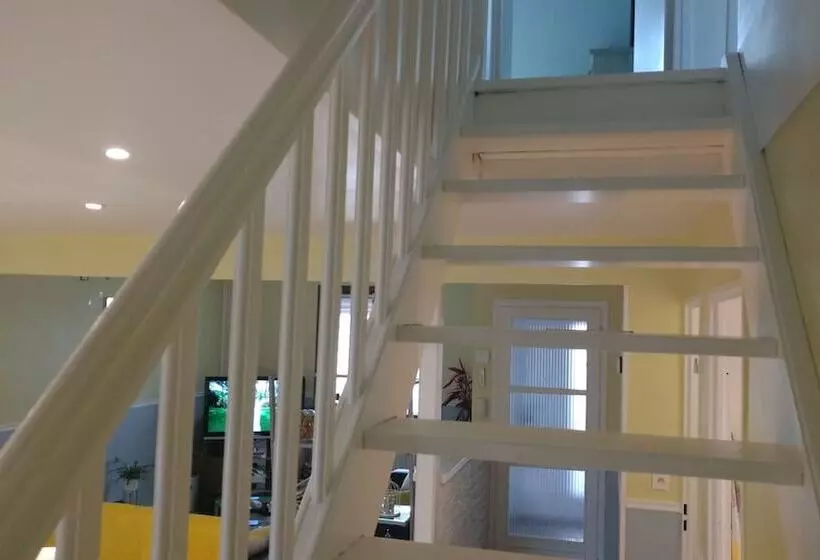 B&b Mycolorhouse