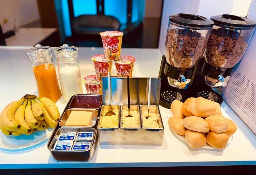 Busan Seomyeon Business Hotel J7