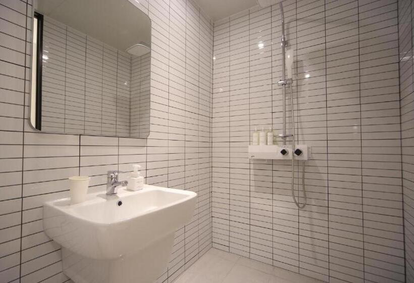 Busan Seomyeon Business Hotel J7