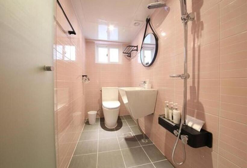 Busan Seomyeon Business Hotel J7