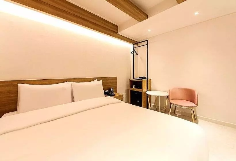 Busan Seomyeon Business Hotel J7