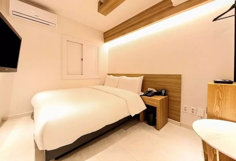Busan Seomyeon Business Hotel J7