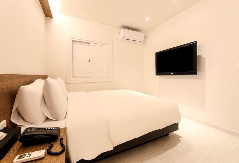 Busan Seomyeon Business Hotel J7