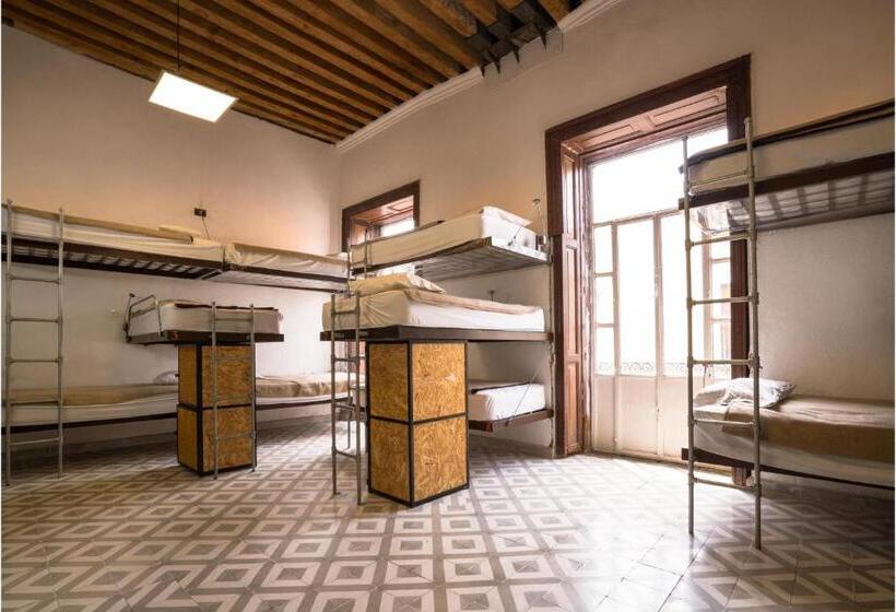 Casona Poblana Hostel