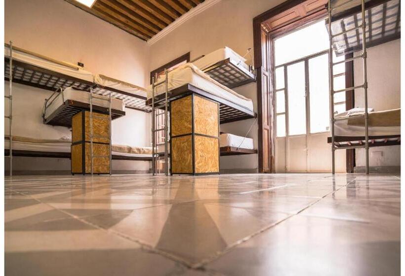 Casona Poblana Hostel
