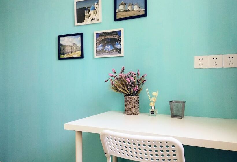 Loving Chengdu Youth Hostel