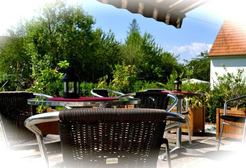 Pensionat Art Rooms Gästezimer