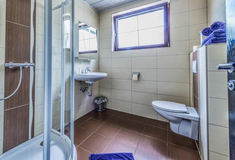 Pensionat Art Rooms Gästezimer