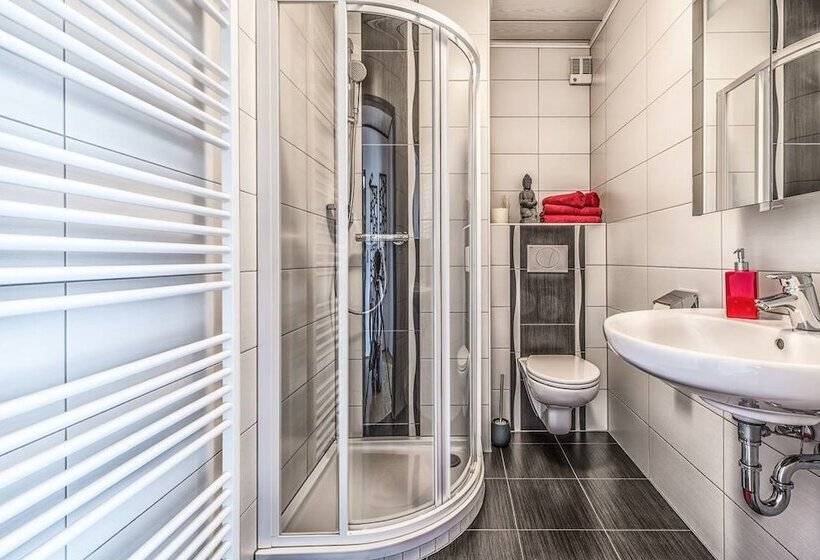 Pensionat Art Rooms Gästezimer