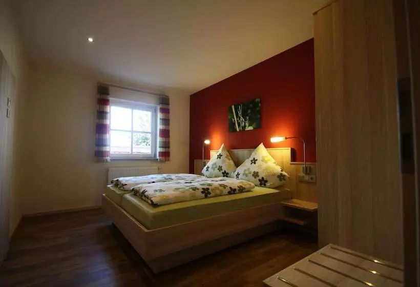 Majatalo Gästehaus Bourdy