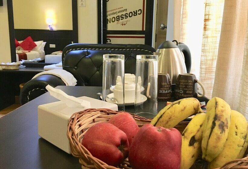 پانسیون Katero