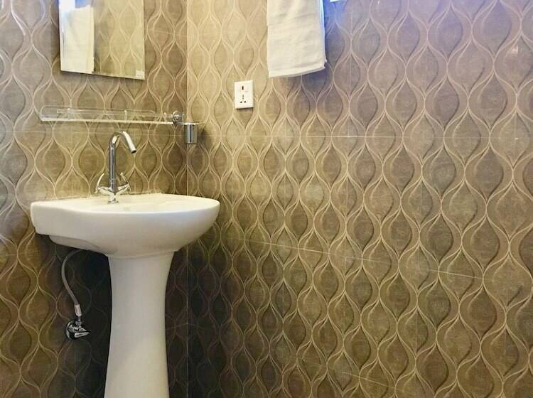 پانسیون Katero