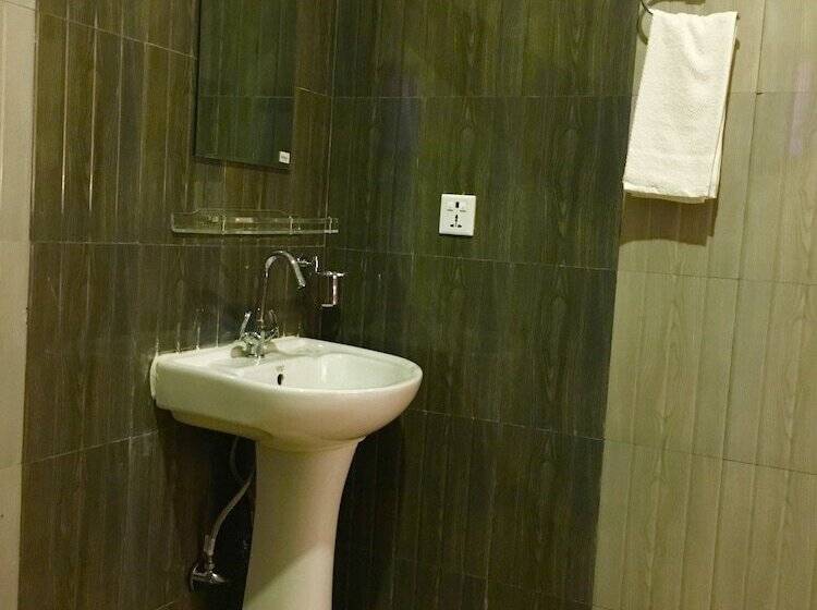 پانسیون Katero