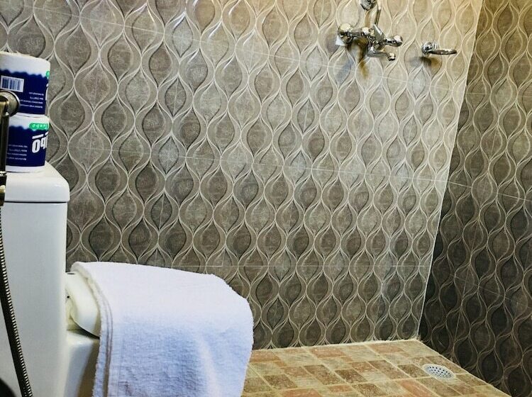 پانسیون Katero