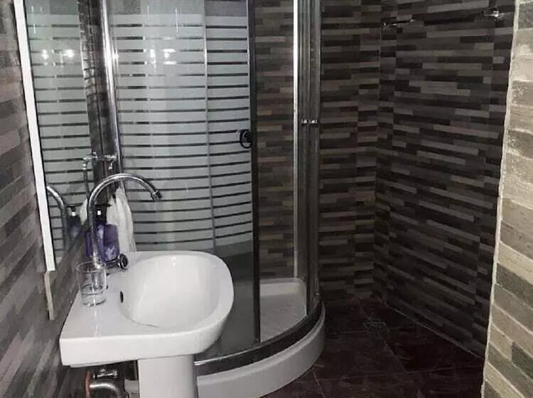 Majatalo Phuenics De Galera