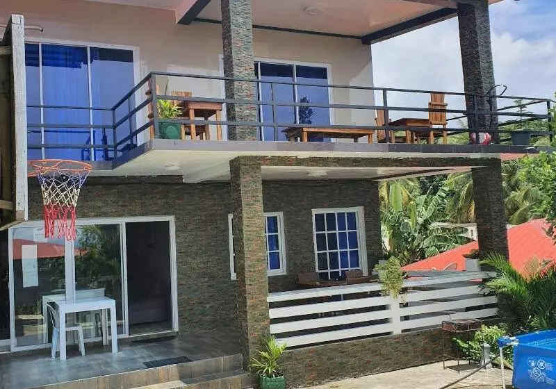 Majatalo Phuenics De Galera