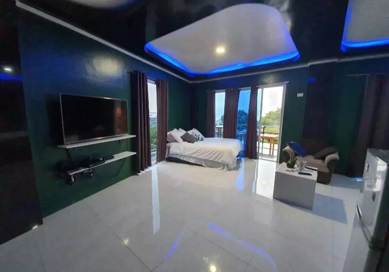 Majatalo Phuenics De Galera