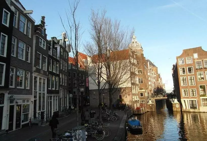 پانسیون Velvetamsterdam
