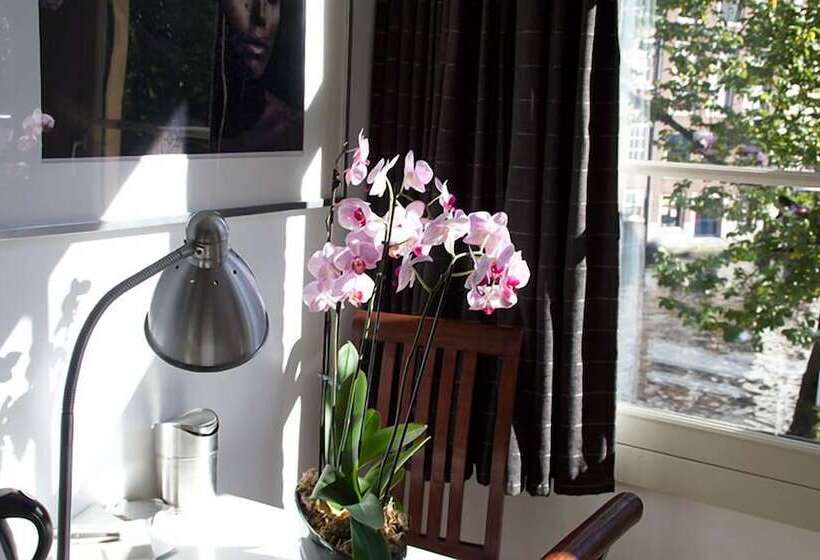 Пансион Velvetamsterdam