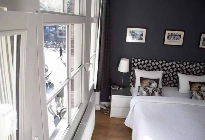 پانسیون Velvetamsterdam