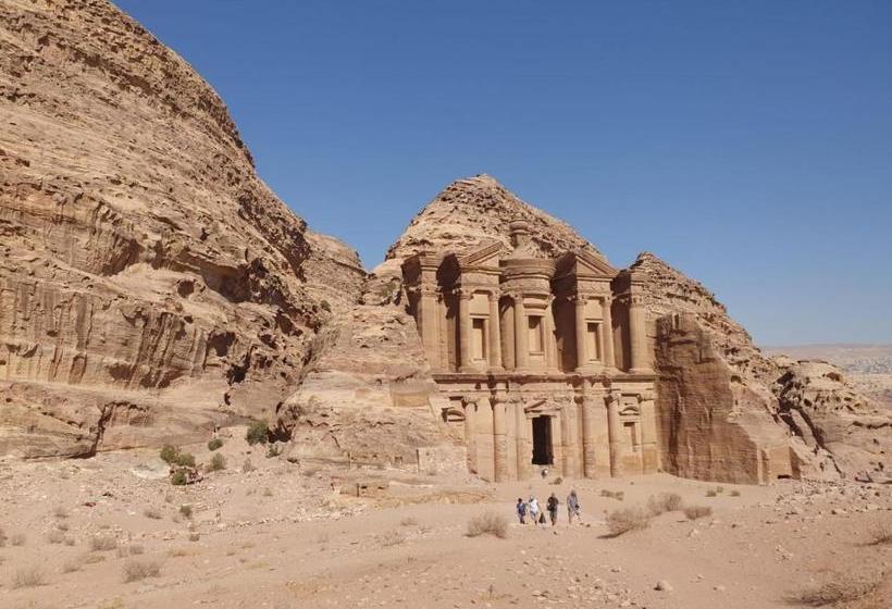 Petra Holiday Hostel