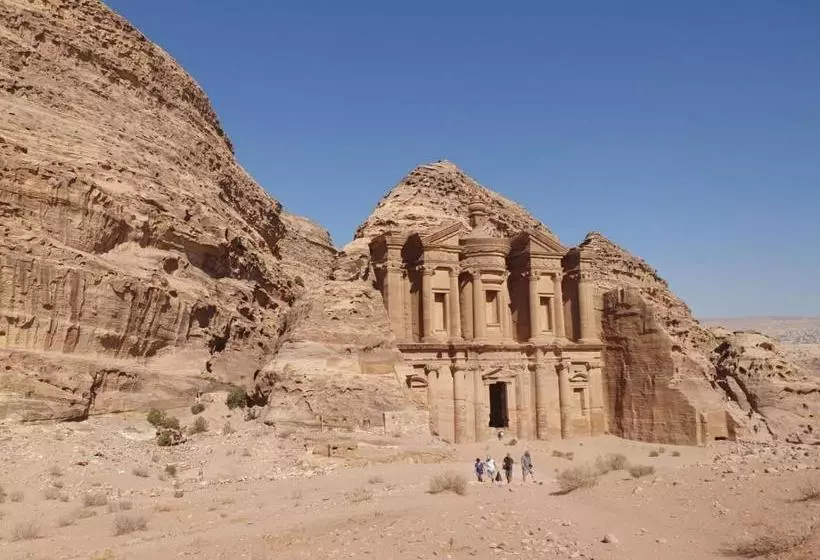Petra Holiday Hostel